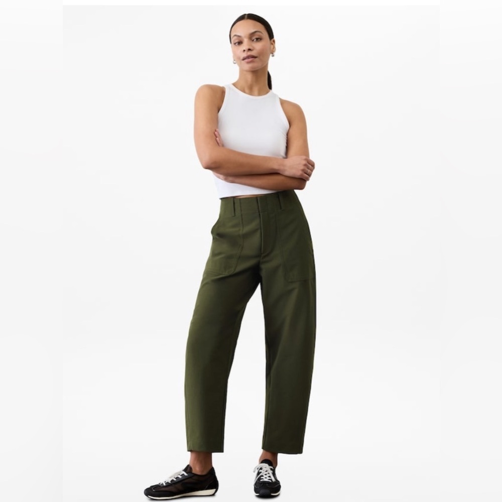 NWT Athleta Skyline Utility Barrel Aspen Olive Pant Sz 10/ T (#650012)